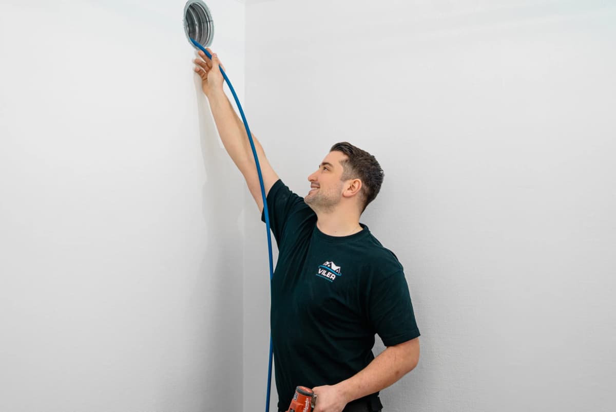 Installation af ventilation i Bording